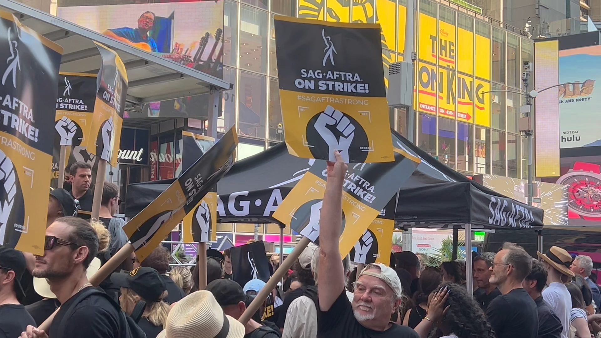 Hollywood’s Biggest Names Demand Fair Contracts at SAG-AFTRA Rally in Times Square